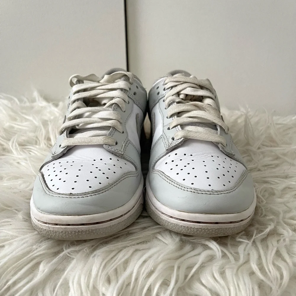 Women’s Nike Dunks - Picture 3 of 9